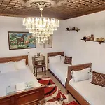 Alvaro Kadiu 4*