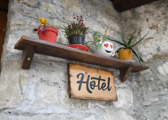 Alvaro Kadiu 招待所