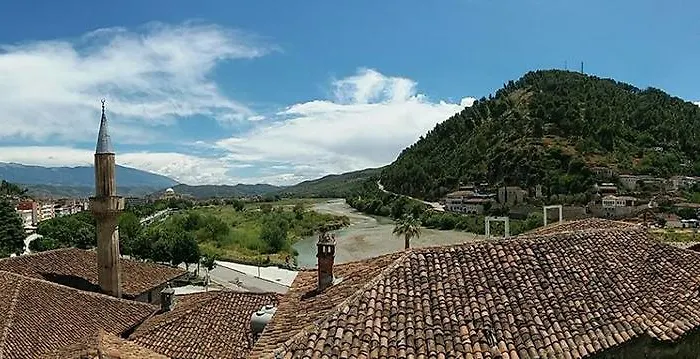 招待所 Alvaro Kadiu